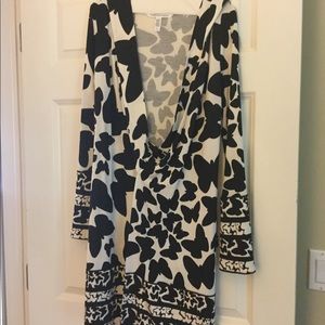 Diane Von Furstenberg Black/White Wrap